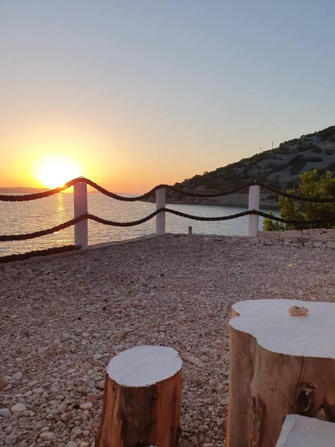 Kuca Za Odmor Seahouse Apartment Karlobag Exterior photo