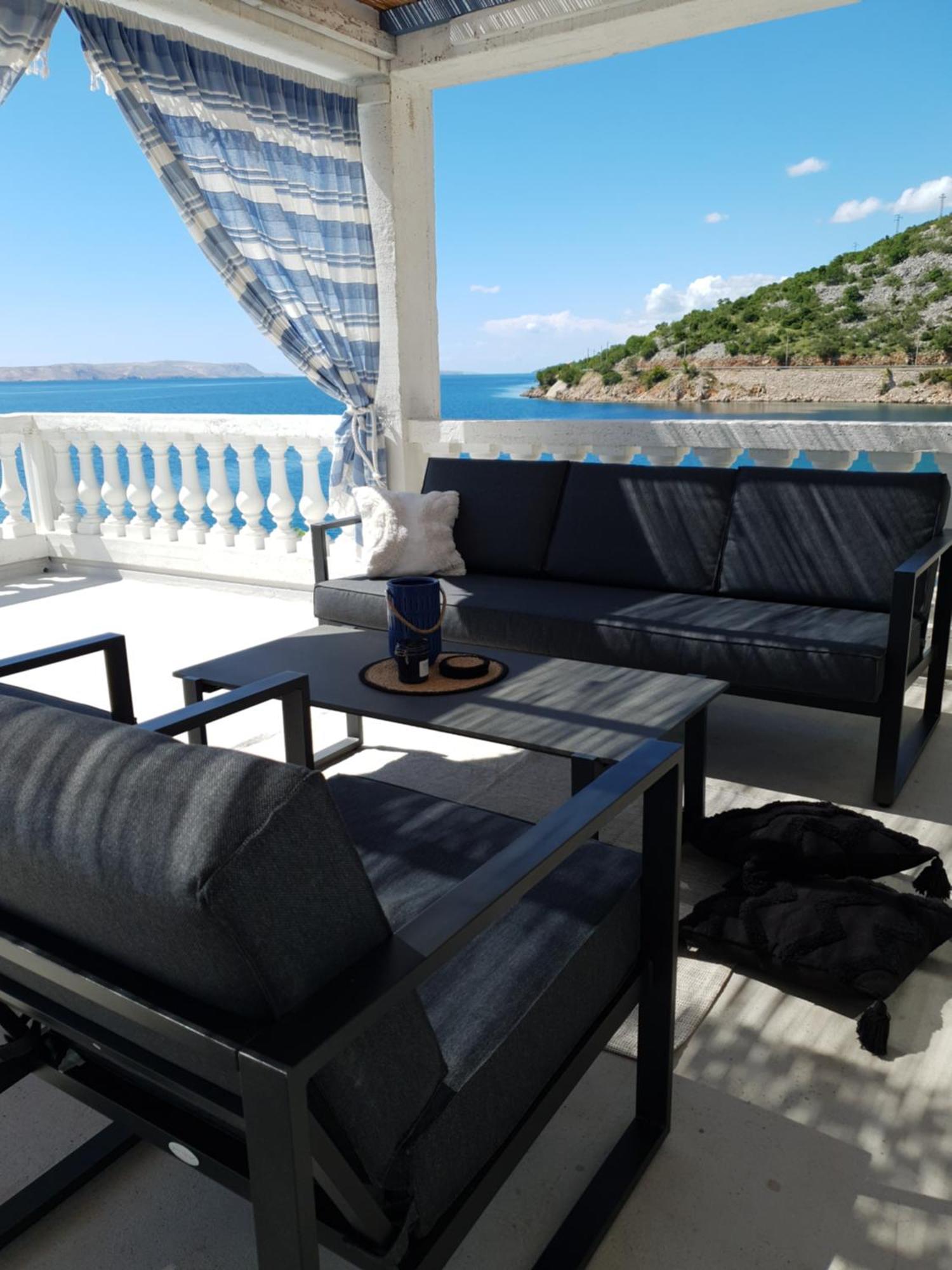 Kuca Za Odmor Seahouse Apartment Karlobag Exterior photo